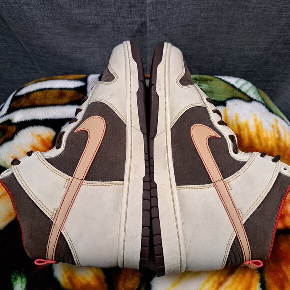 %Size 11 Nike Dunk SE High Baroque Brown Men FB8892-200 / A 17